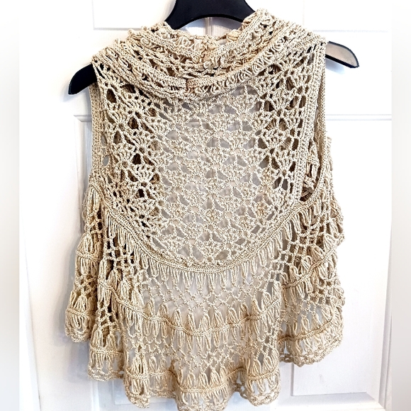Casual Cream Crochet Vest Size M/L - Picture 4 of 4